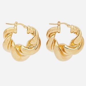AMBER SCEATS
EMILIA GOLD PLATED TWIST HOOP EARRINGS